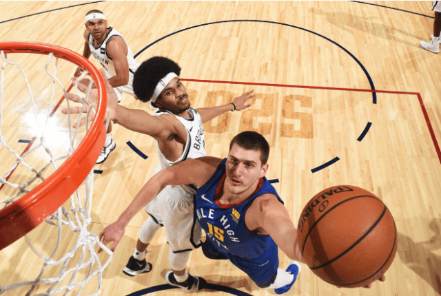 与滚地战术 与滚地战术