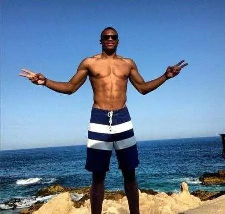 他再一次证 他再一次证