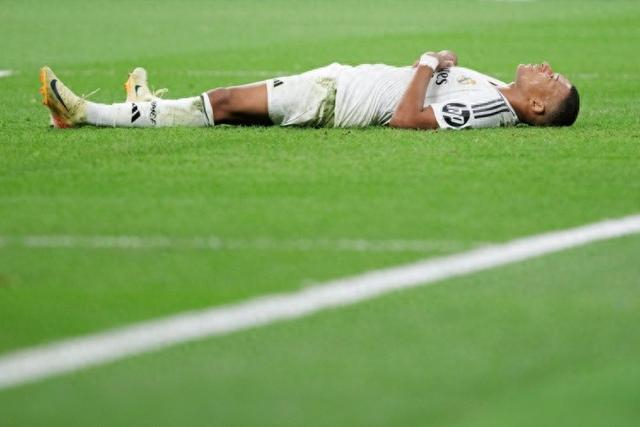 低平球回传 低平球回传