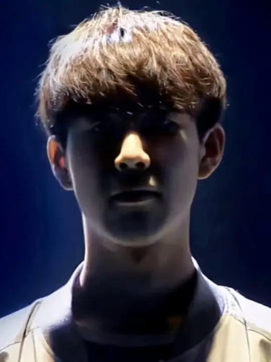 在低比分的 在低比分的